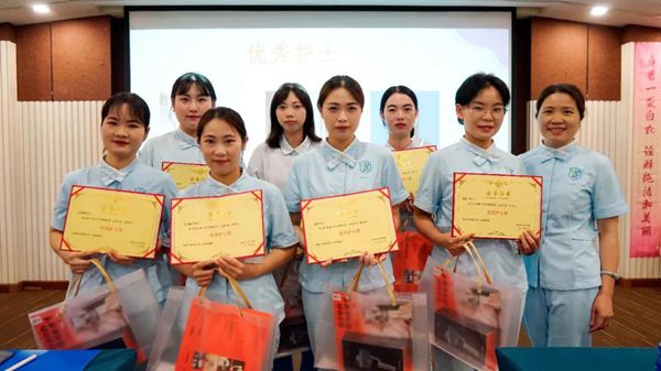 致敬白衣天使！深圳中山妇产医院举办“5.12”护士节主题活动暨表彰大会