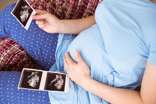 试管婴儿移植后胚胎着床时身体会有哪些感觉吗